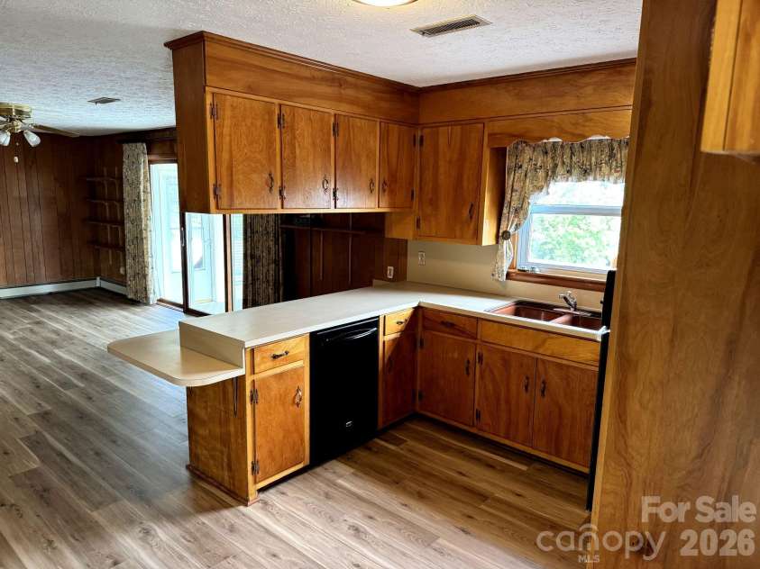 1 Clearview Street, Granite Falls, NC 28630.  MLS# CAR4374917, YatesRealty ID 17289. 
