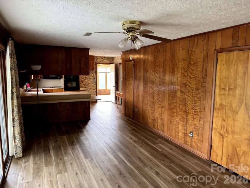1 Clearview Street, Granite Falls, NC 28630.  MLS# CAR4374917, YatesRealty ID 17289. 