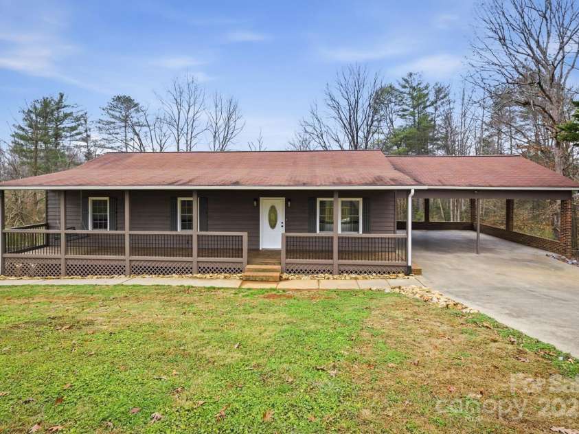 3630 Spencer Lane, Lenoir, NC 28645.  MLS# CAR4326342, YatesRealty ID 1729. 