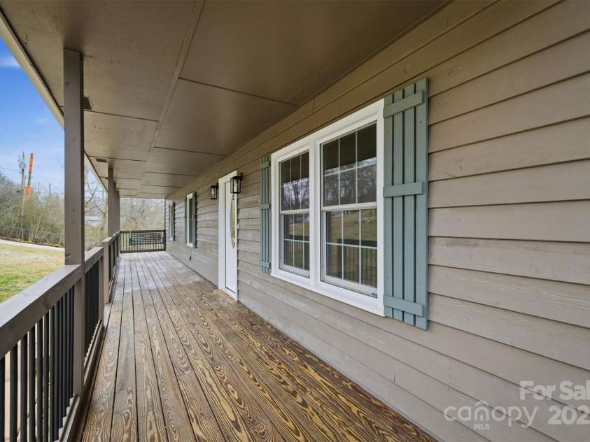 3630 Spencer Lane, Lenoir, NC 28645.  MLS# CAR4326342, YatesRealty ID 1729. 