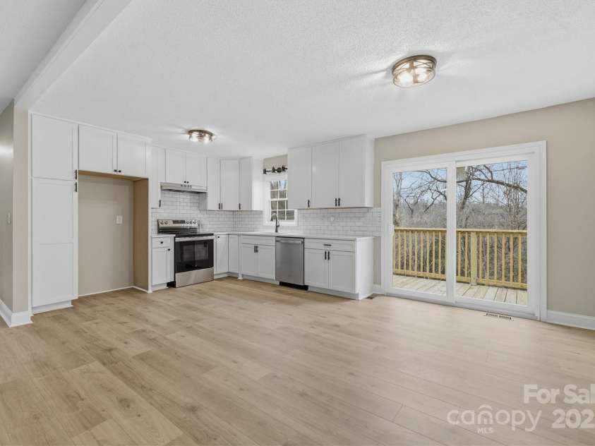 3630 Spencer Lane, Lenoir, NC 28645.  MLS# CAR4326342, YatesRealty ID 1729. 