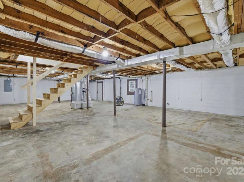 3630 Spencer Lane, Lenoir, NC 28645.  MLS# CAR4326342, YatesRealty ID 1729. 