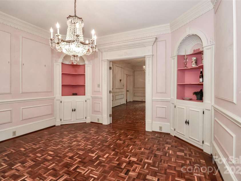 715 Saint Cloud Drive, Statesville, NC 28625.  MLS# CAR4168415, YatesRealty ID 1729. 