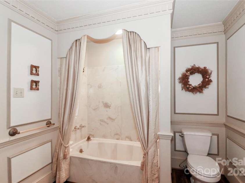 715 Saint Cloud Drive, Statesville, NC 28625.  MLS# CAR4168415, YatesRealty ID 1729. 