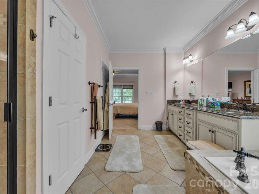 118 Bradford Court, Jefferson, NC 28640.  MLS# CAR4370001, YatesRealty ID 17294. 
