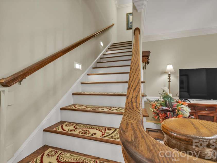 118 Bradford Court, Jefferson, NC 28640.  MLS# CAR4370001, YatesRealty ID 17294. 