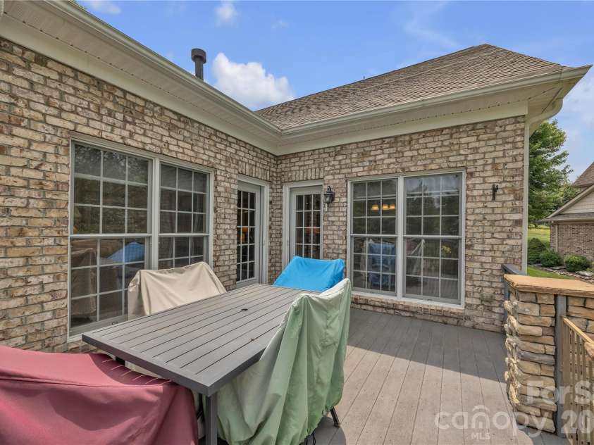 118 Bradford Court, Jefferson, NC 28640.  MLS# CAR4370001, YatesRealty ID 17294. 