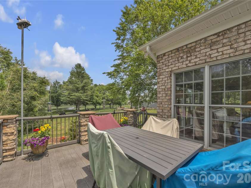 118 Bradford Court, Jefferson, NC 28640.  MLS# CAR4370001, YatesRealty ID 17294. 