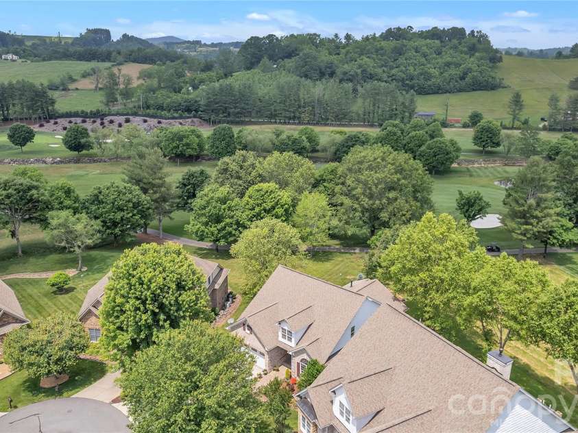 118 Bradford Court, Jefferson, NC 28640.  MLS# CAR4370001, YatesRealty ID 17294. 