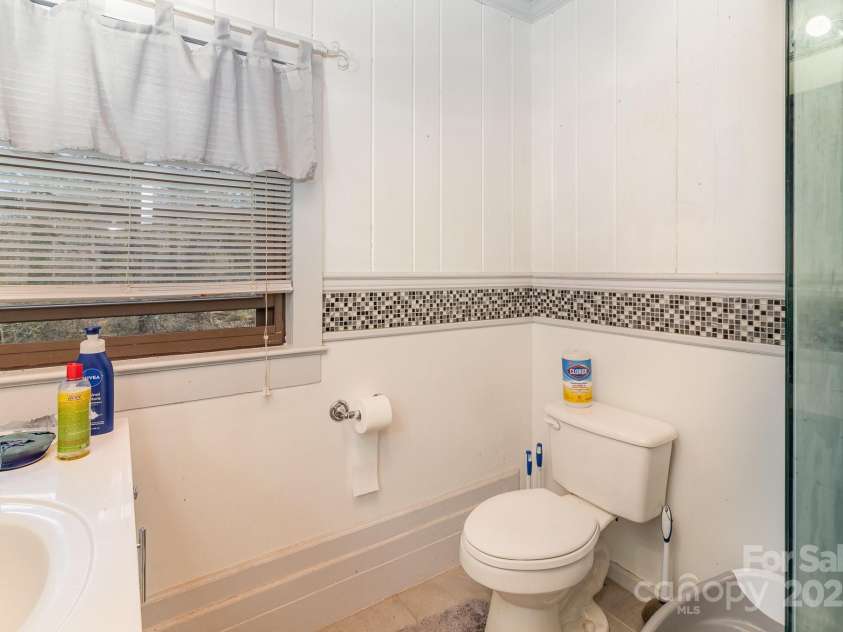 335 Summit Court, Concord, NC 28025.  MLS# CAR4267203, YatesRealty ID 17294. 