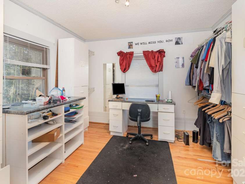 335 Summit Court, Concord, NC 28025.  MLS# CAR4267203, YatesRealty ID 17294. 