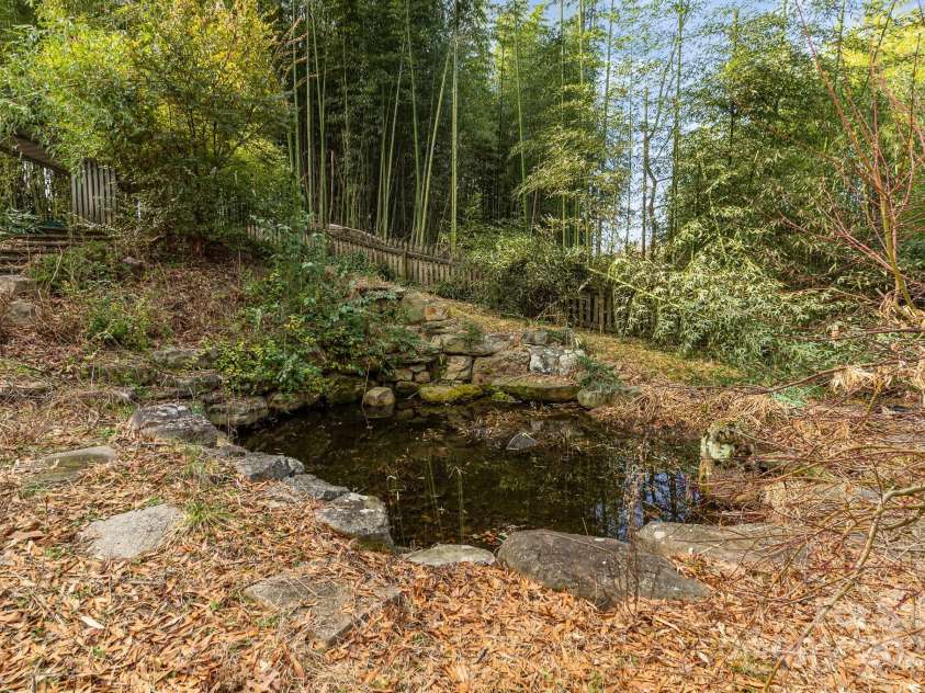 335 Summit Court, Concord, NC 28025.  MLS# CAR4267203, YatesRealty ID 17294. 