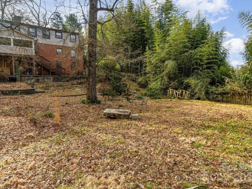 335 Summit Court, Concord, NC 28025.  MLS# CAR4267203, YatesRealty ID 17294. 