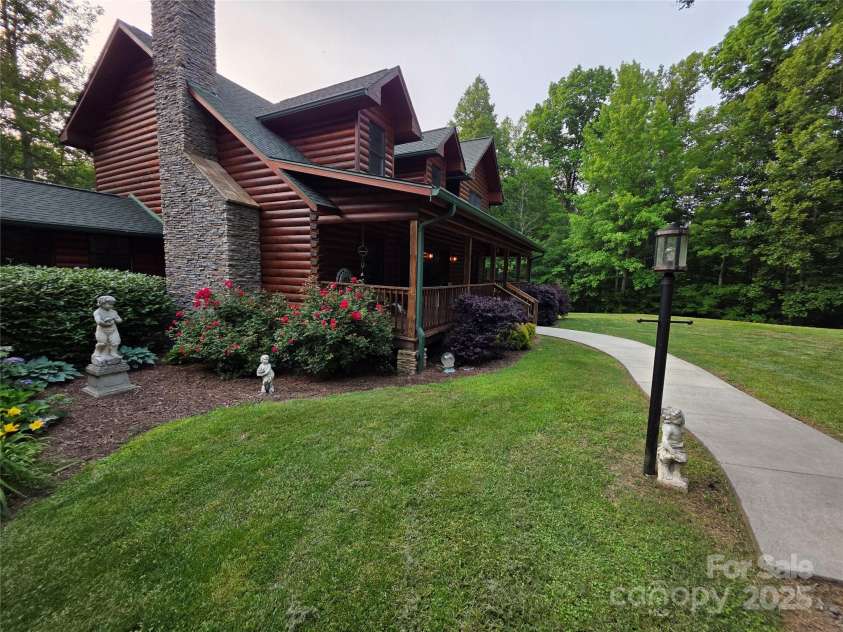 320 Estes Farm Trail, Eden, NC 27288.  MLS# CAR4266379, YatesRealty ID 17295. 