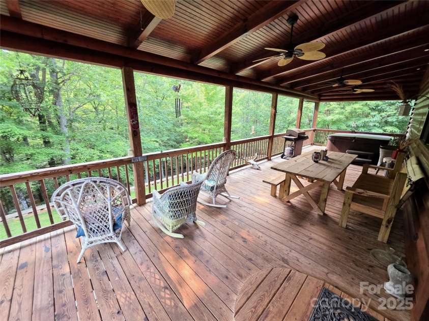 320 Estes Farm Trail, Eden, NC 27288.  MLS# CAR4266379, YatesRealty ID 17295. 