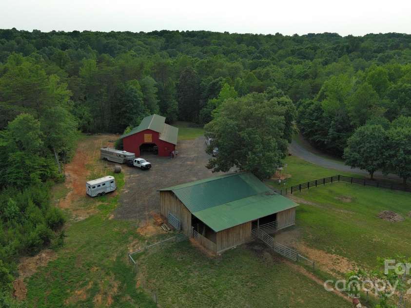320 Estes Farm Trail, Eden, NC 27288.  MLS# CAR4266379, YatesRealty ID 17295. 