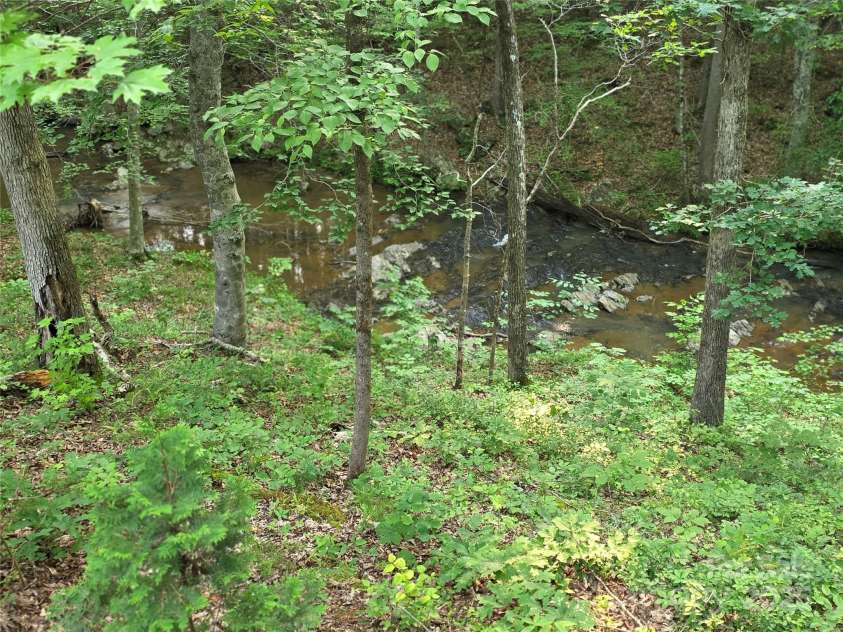 320 Estes Farm Trail, Eden, NC 27288.  MLS# CAR4266379, YatesRealty ID 17295. 