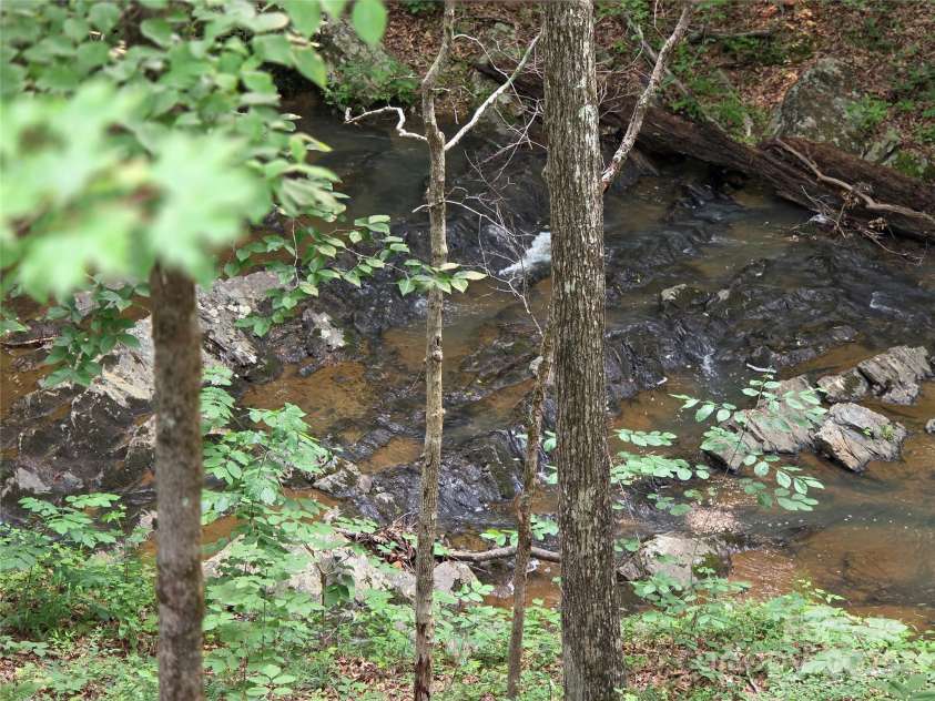 320 Estes Farm Trail, Eden, NC 27288.  MLS# CAR4266379, YatesRealty ID 17295. 