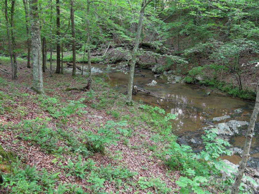 320 Estes Farm Trail, Eden, NC 27288.  MLS# CAR4266379, YatesRealty ID 17295. 