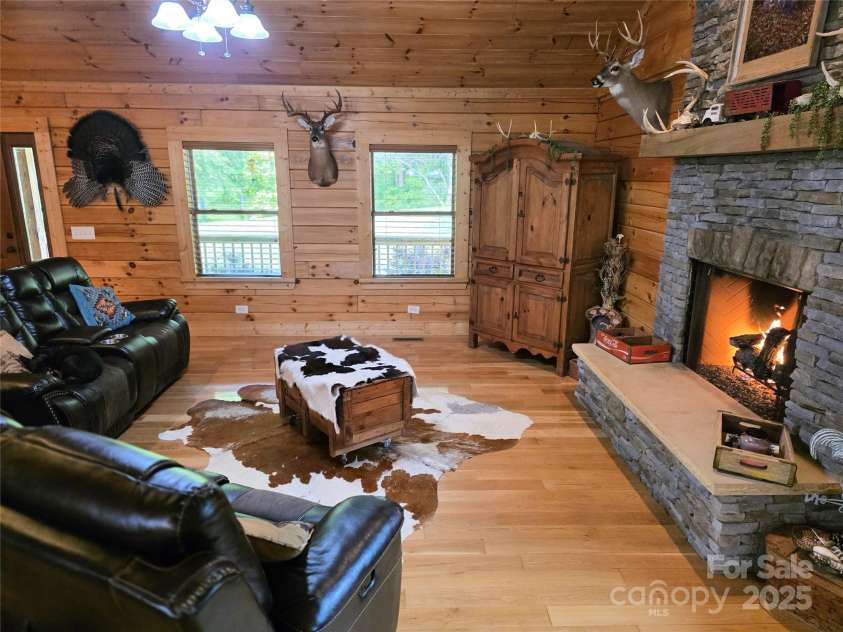 320 Estes Farm Trail, Eden, NC 27288.  MLS# CAR4266379, YatesRealty ID 17295. 