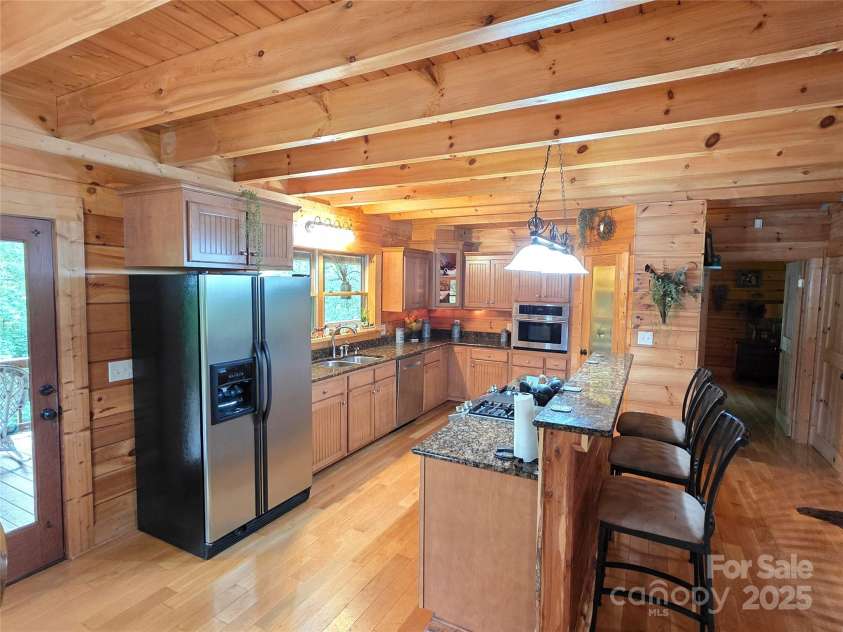 320 Estes Farm Trail, Eden, NC 27288.  MLS# CAR4266379, YatesRealty ID 17295. 