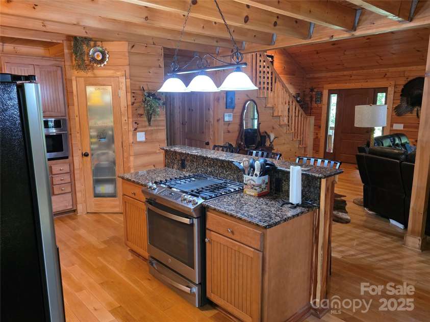 320 Estes Farm Trail, Eden, NC 27288.  MLS# CAR4266379, YatesRealty ID 17295. 