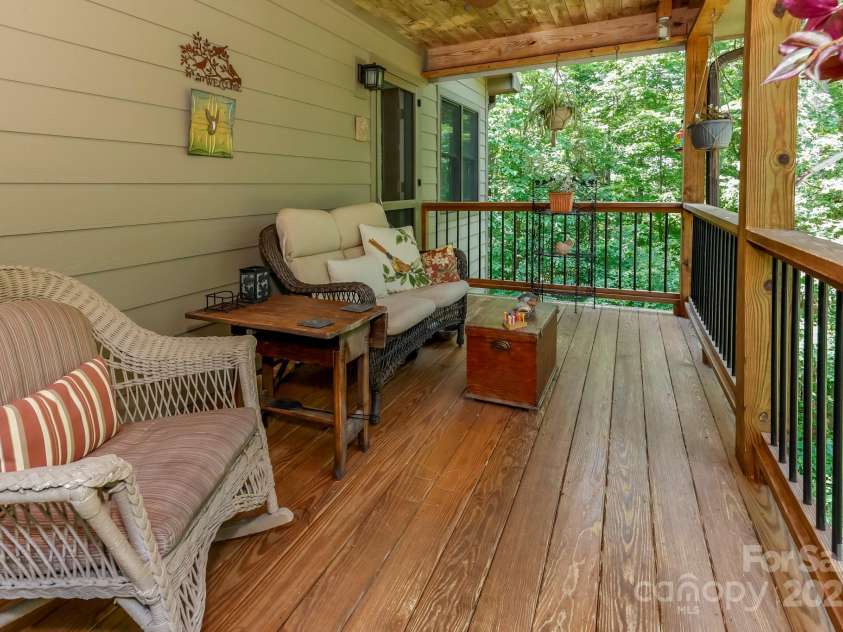 309 Willow Lakes Drive, Rutherfordton, NC 28139.  MLS# CAR4266550, YatesRealty ID 17296. 
