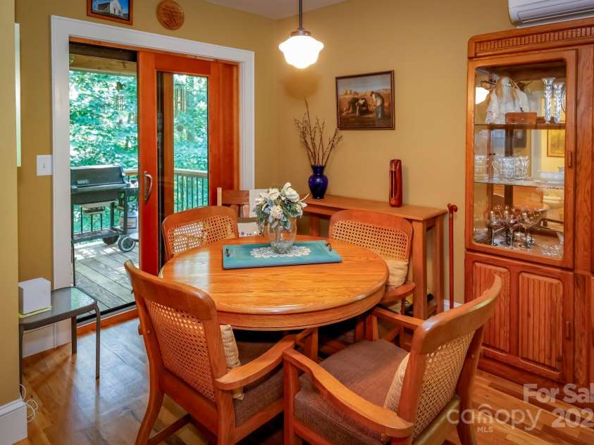 309 Willow Lakes Drive, Rutherfordton, NC 28139.  MLS# CAR4266550, YatesRealty ID 17296. 