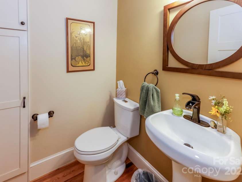 309 Willow Lakes Drive, Rutherfordton, NC 28139.  MLS# CAR4266550, YatesRealty ID 17296. 