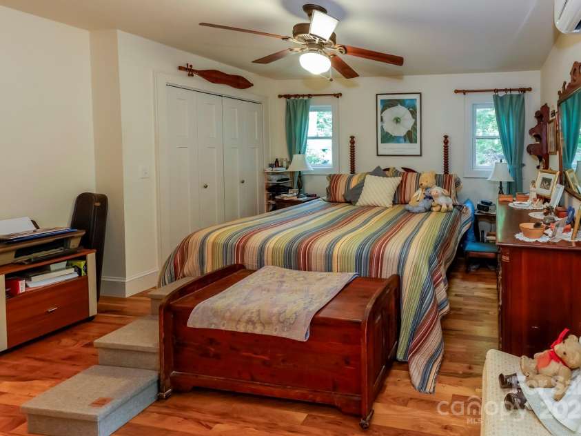 309 Willow Lakes Drive, Rutherfordton, NC 28139.  MLS# CAR4266550, YatesRealty ID 17296. 