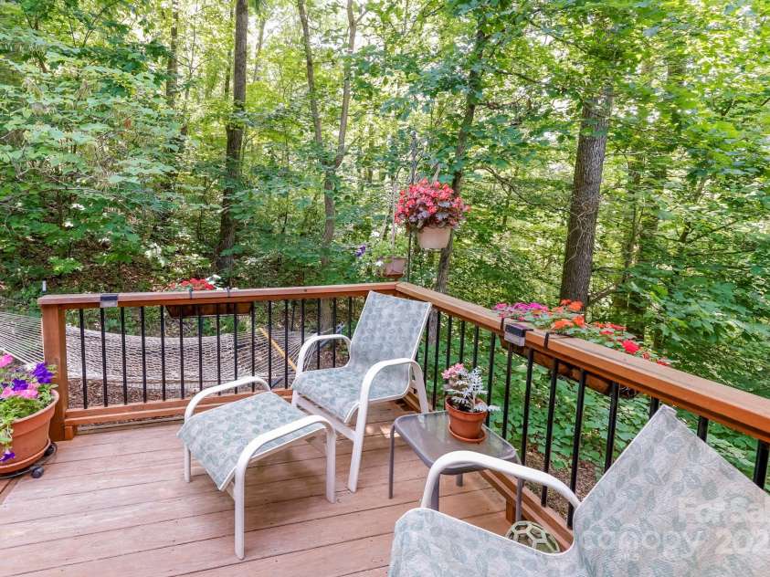 309 Willow Lakes Drive, Rutherfordton, NC 28139.  MLS# CAR4266550, YatesRealty ID 17296. 