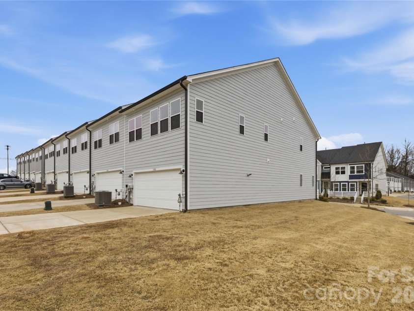 118 Berkeley Avenue, Mooresville, NC 28117.  MLS# CAR4352206, YatesRealty ID 17297. 