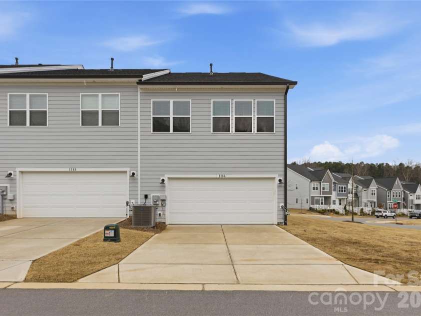 118 Berkeley Avenue, Mooresville, NC 28117.  MLS# CAR4352206, YatesRealty ID 17297. 