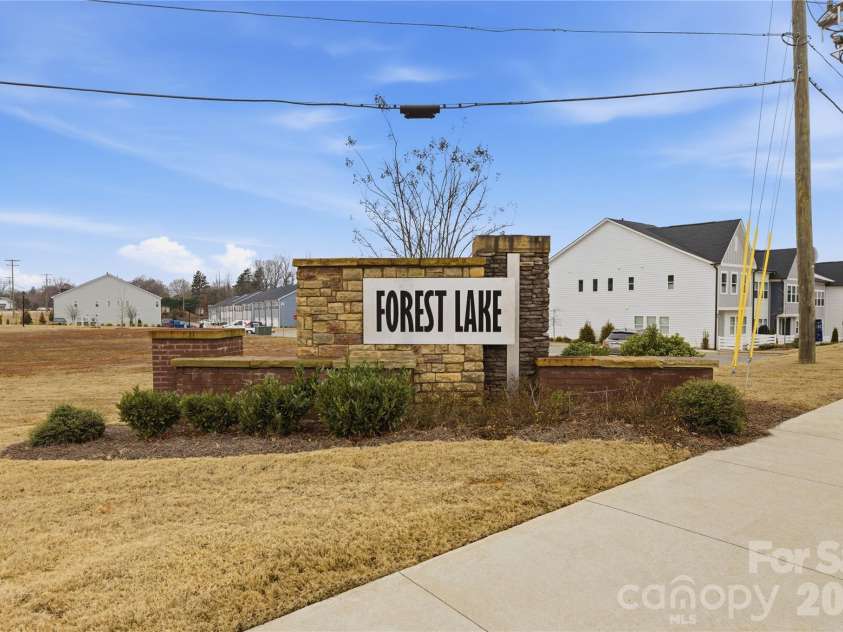 118 Berkeley Avenue, Mooresville, NC 28117.  MLS# CAR4352206, YatesRealty ID 17297. 