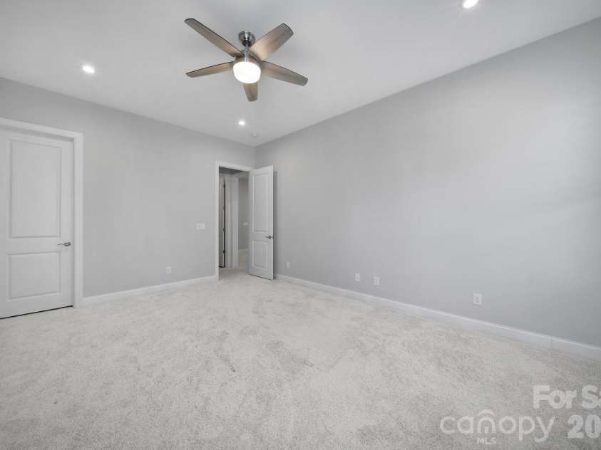 3509 Aqua Point Drive, York, SC 29745.  MLS# CAR4352605, YatesRealty ID 17298. 