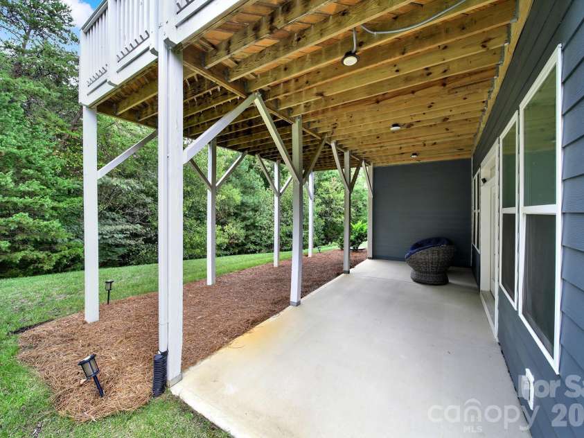 3509 Aqua Point Drive, York, SC 29745.  MLS# CAR4352605, YatesRealty ID 17298. 