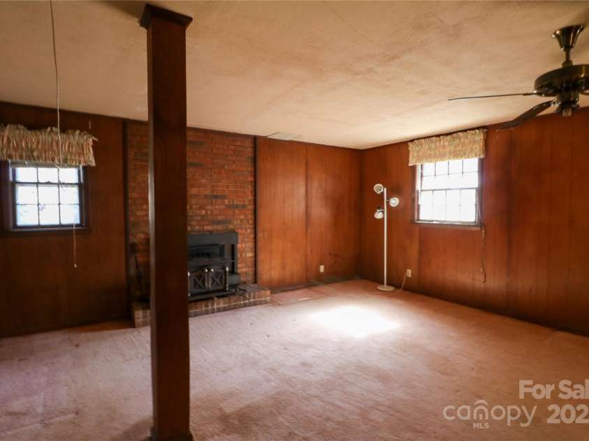 170 Heritage Lane, Salisbury, NC 28147.  MLS# CAR4263869, YatesRealty ID 17299. Den in the above ground basement