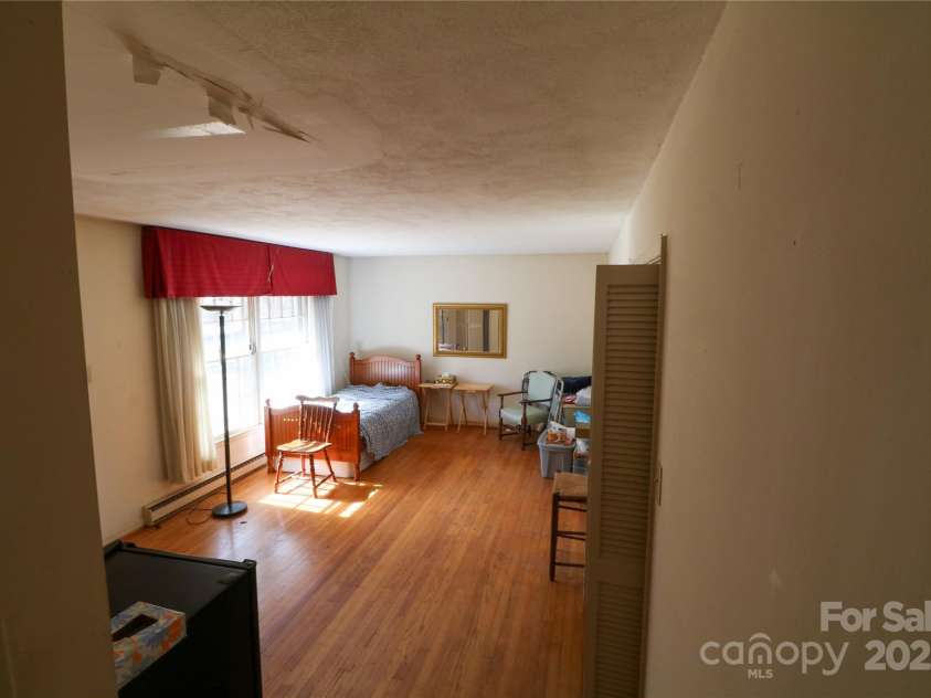 170 Heritage Lane, Salisbury, NC 28147.  MLS# CAR4263869, YatesRealty ID 17299. Living Room