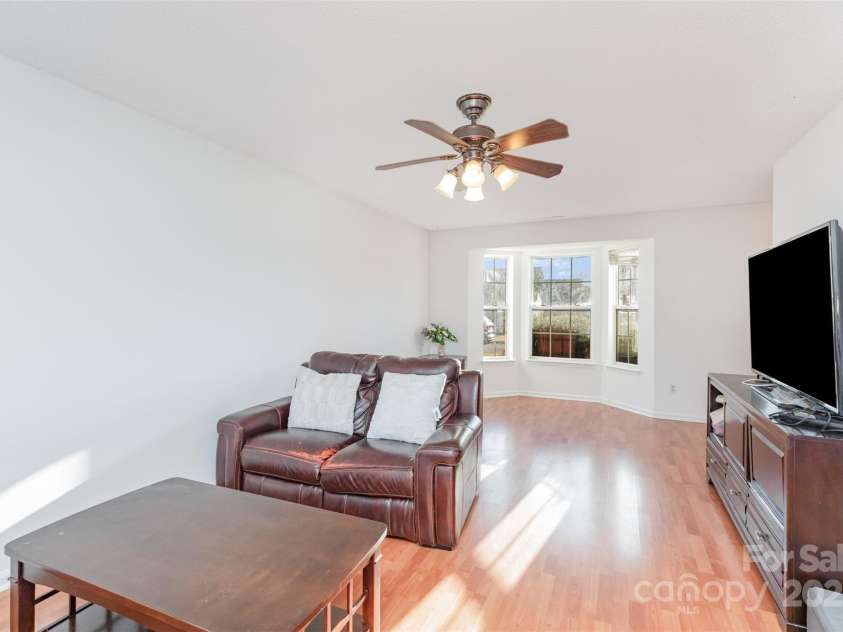5812 Autumn Trace Lane, Indian Trail, NC 28079.  MLS# CAR4320422, YatesRealty ID 17299. 