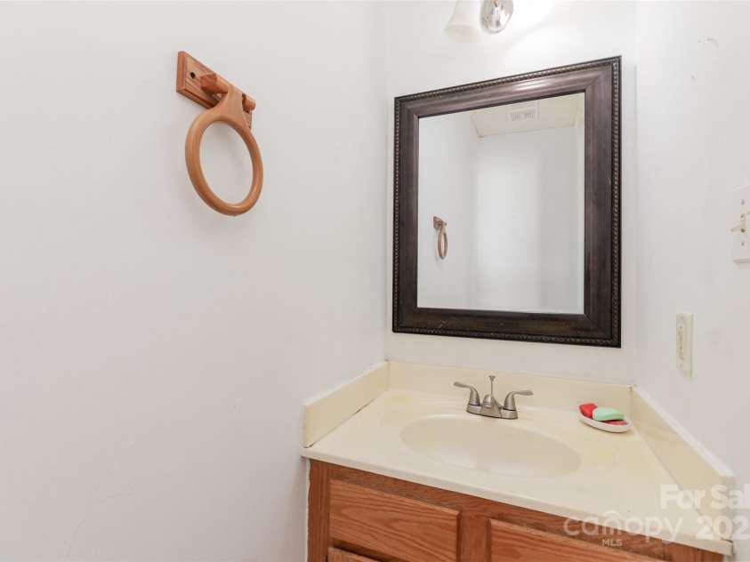 5812 Autumn Trace Lane, Indian Trail, NC 28079.  MLS# CAR4320422, YatesRealty ID 17299. 