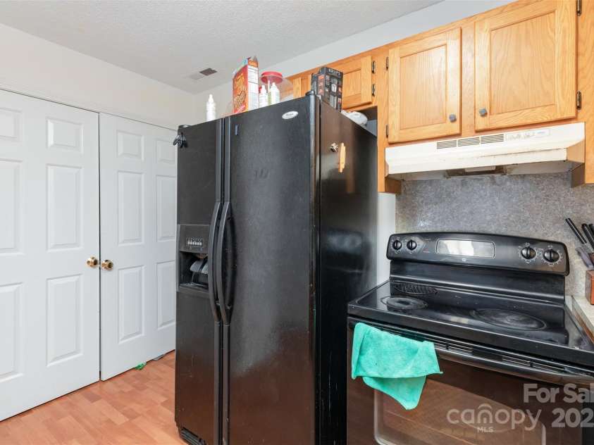 5812 Autumn Trace Lane, Indian Trail, NC 28079.  MLS# CAR4320422, YatesRealty ID 17299. 