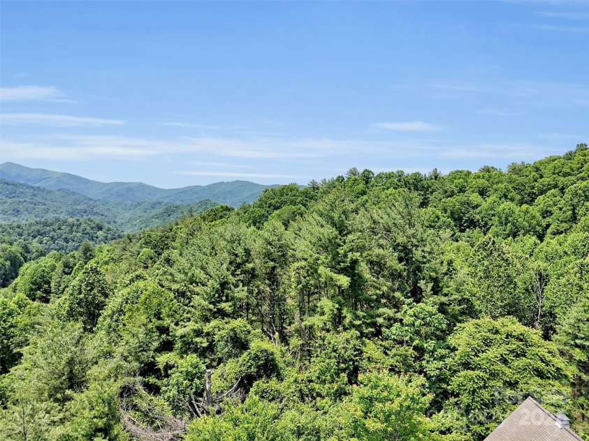 1592 Piney Hill Road, Burnsville, NC 28714.  MLS# CAR4269661, YatesRealty ID 173. 