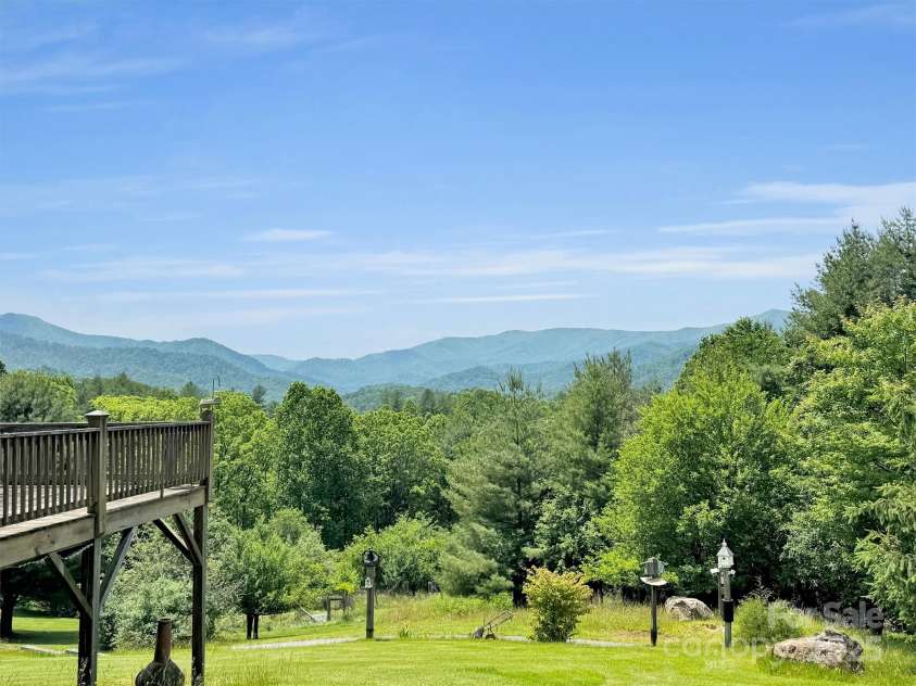 1592 Piney Hill Road, Burnsville, NC 28714.  MLS# CAR4269661, YatesRealty ID 173. 