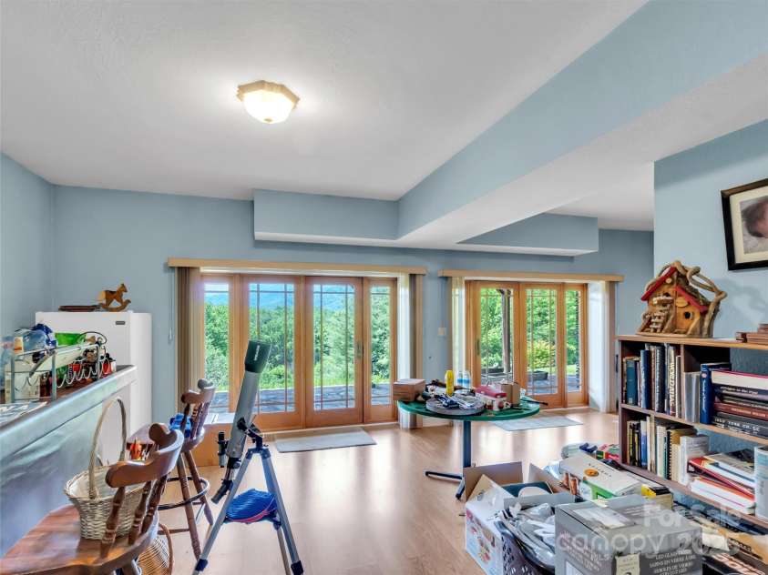 1592 Piney Hill Road, Burnsville, NC 28714.  MLS# CAR4269661, YatesRealty ID 173. 