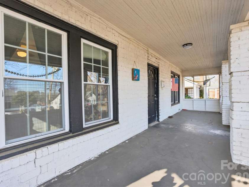 121 Holland Street, Gaffney, SC 29341.  MLS# CAR4346249, YatesRealty ID 1730. 