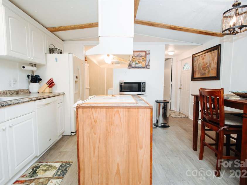 325 Griggs Road, Old Fort, NC 28762.  MLS# CAR4303072, YatesRealty ID 1730. 