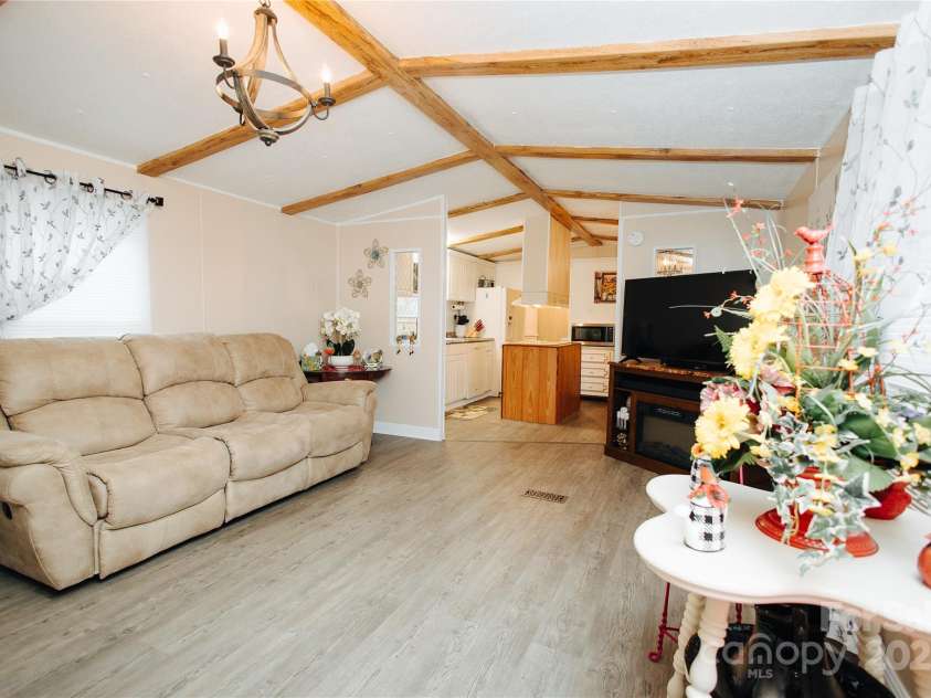 325 Griggs Road, Old Fort, NC 28762.  MLS# CAR4303072, YatesRealty ID 1730. 