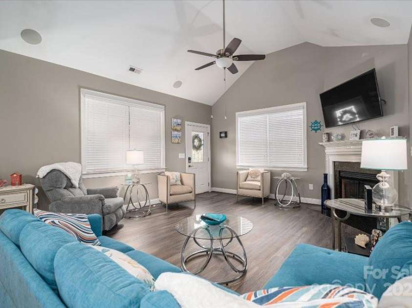 8176 Viscount Court, Denver, NC 28037.  MLS# CAR4214890, YatesRealty ID 1730. 