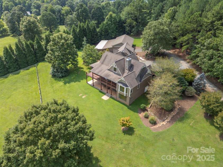 102 Uncle Coss Pond Road, Columbus, NC 28722.  MLS# CAR4267443, YatesRealty ID 17300. 