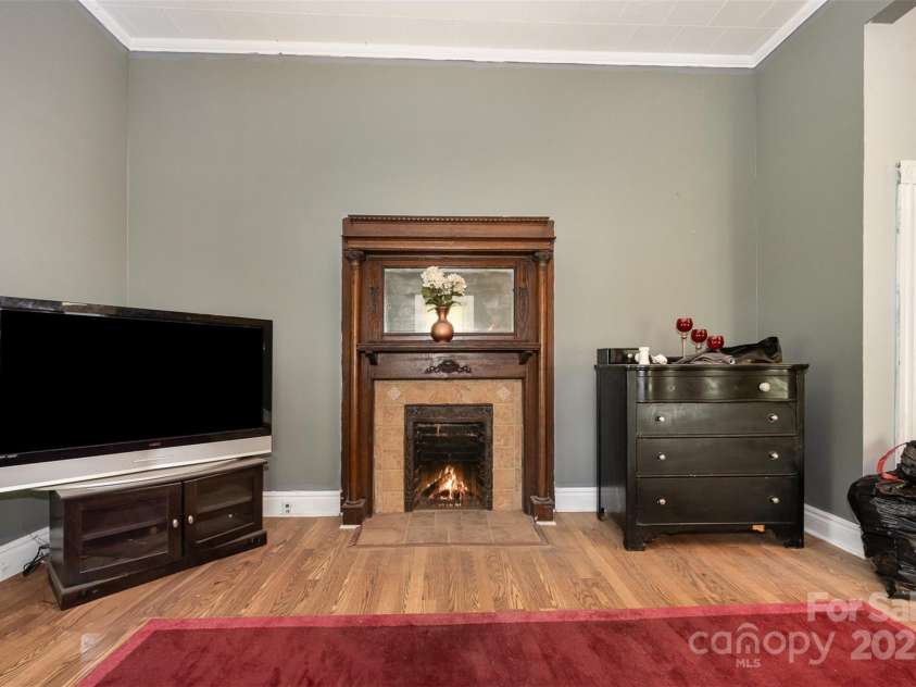 1637 College Avenue, Newton, NC 28658.  MLS# CAR4267245, YatesRealty ID 17301. 